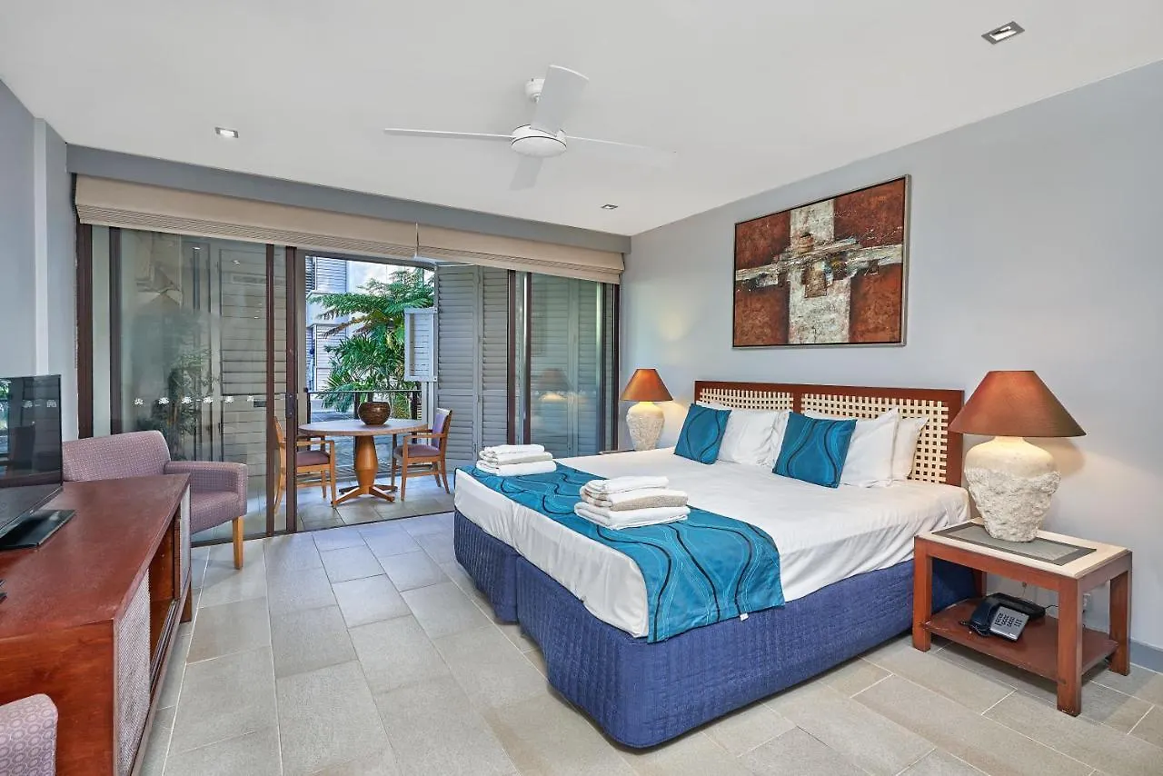Private Apartments In The Temple Beachfront Resort פאלם קוב 0*,  אוסטרליה