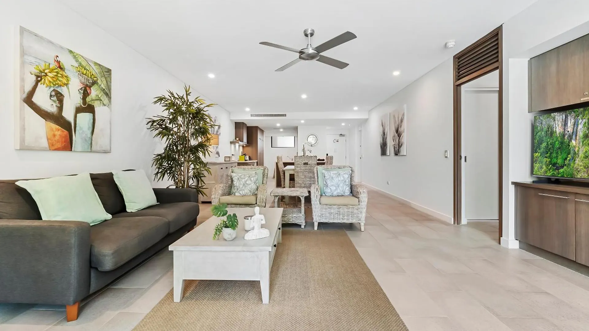 Private Apartments In The Temple Beachfront Resort Palm Cove