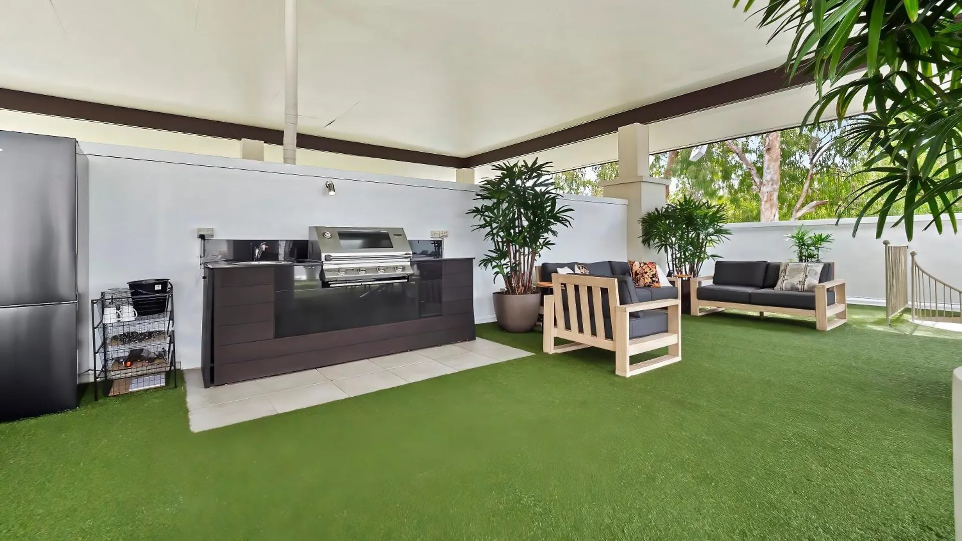 Private Apartments In The Temple Beachfront Resort פאלם קוב
